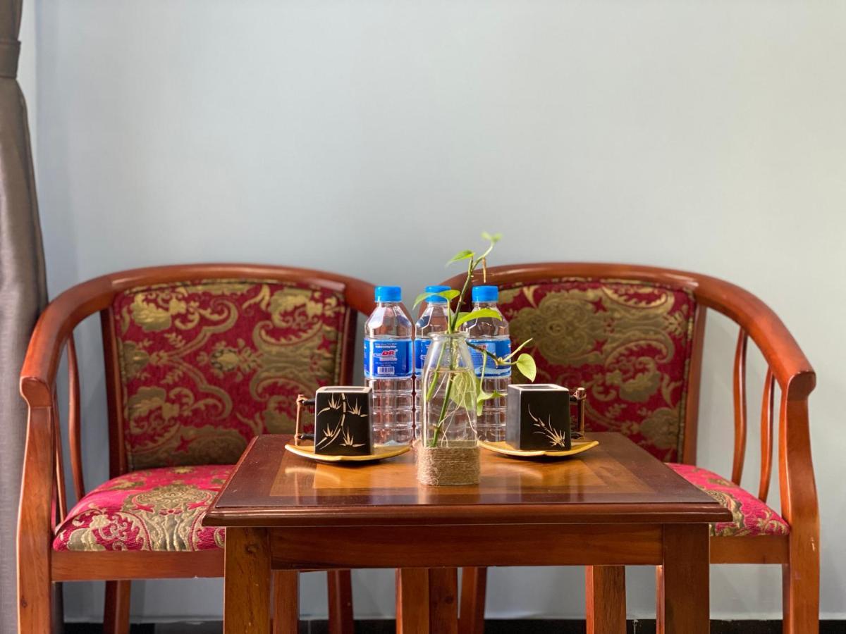 Little Boss Homestay Хойан Экстерьер фото