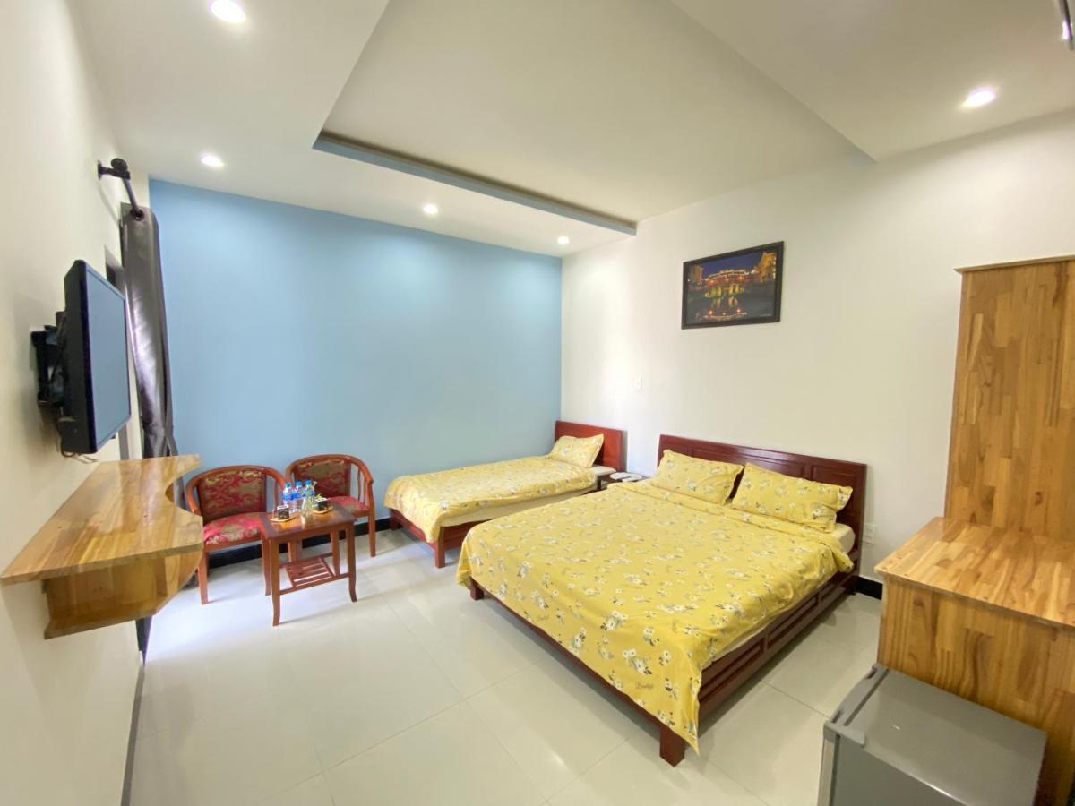 Little Boss Homestay Хойан Экстерьер фото