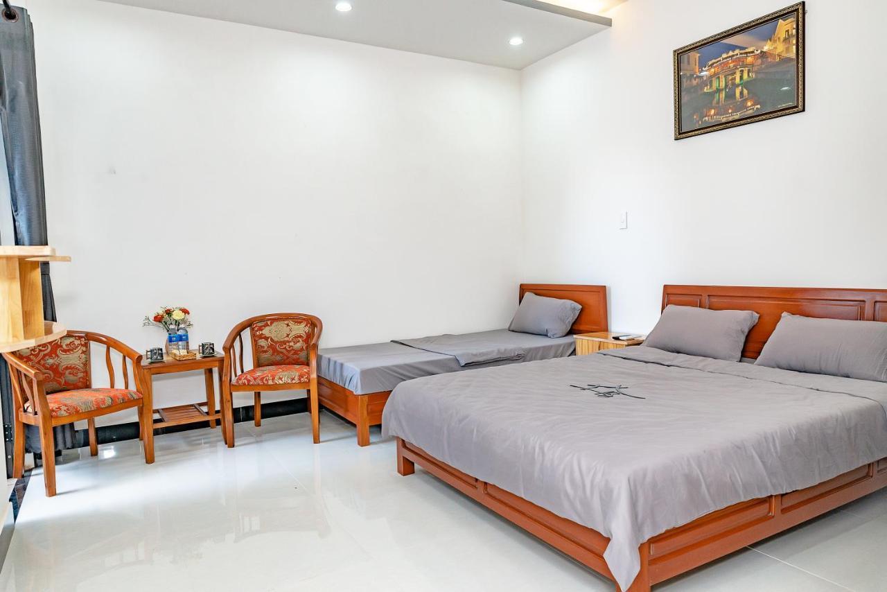 Little Boss Homestay Хойан Экстерьер фото