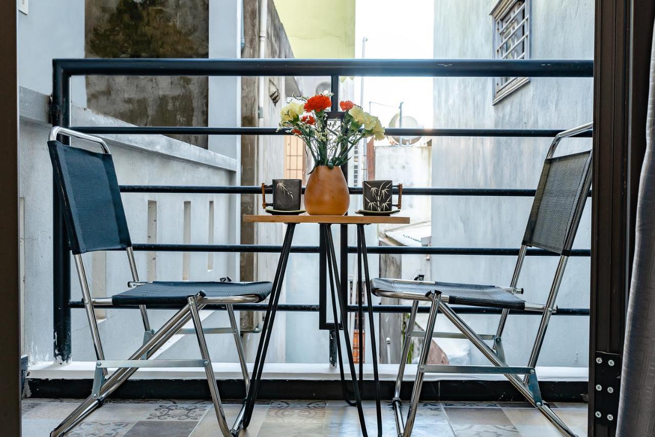 Little Boss Homestay Хойан Экстерьер фото