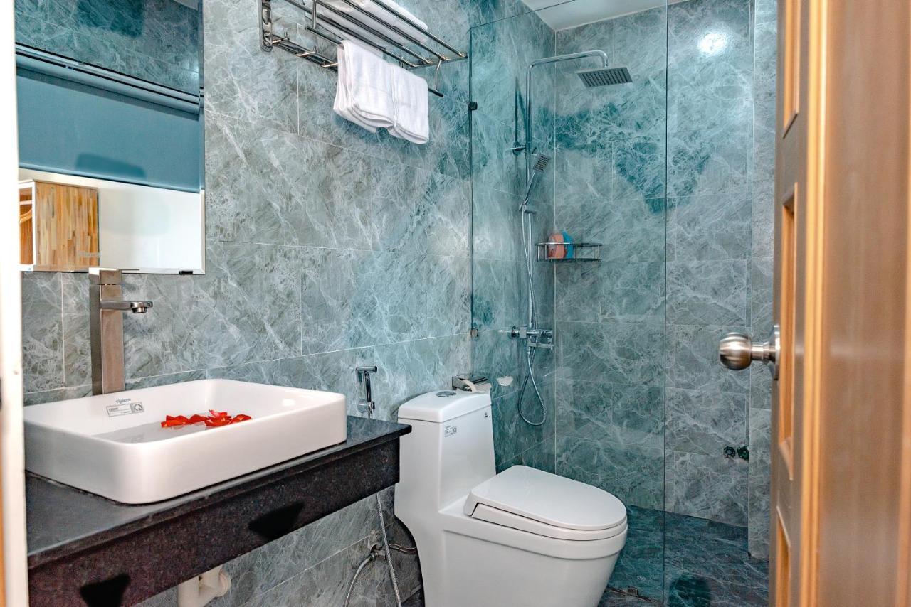Little Boss Homestay Хойан Экстерьер фото